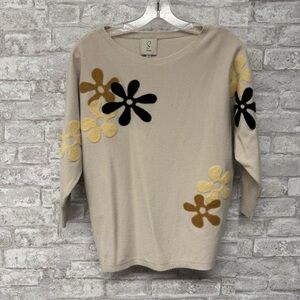 Sioni Floral‎ Embroidered Sweater Women’s Size Medium